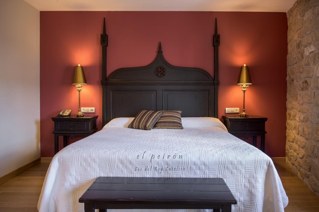El Peiron Hotel Sos del Rey Católico Екстериор снимка