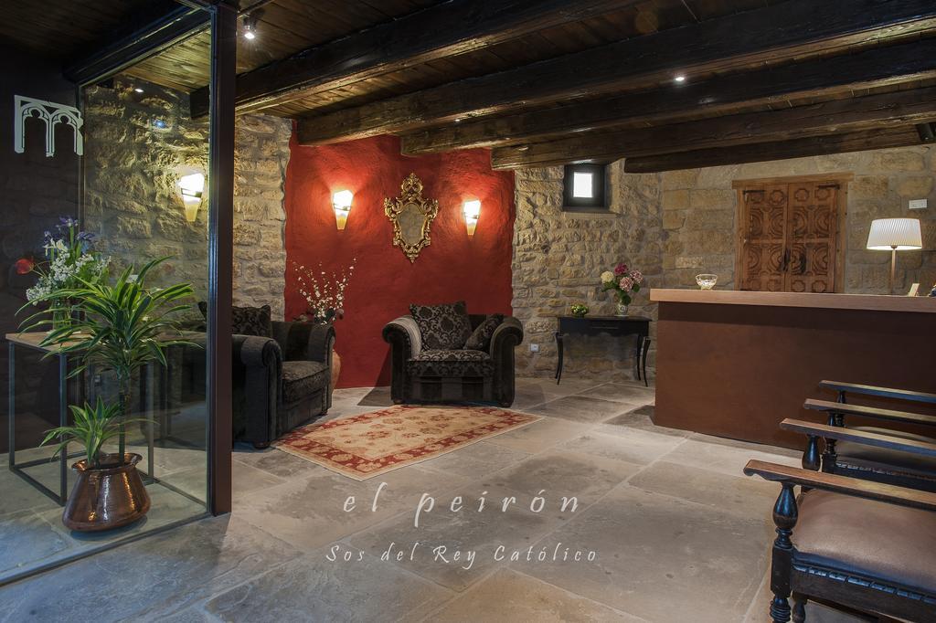 El Peiron Hotel Sos del Rey Católico Екстериор снимка