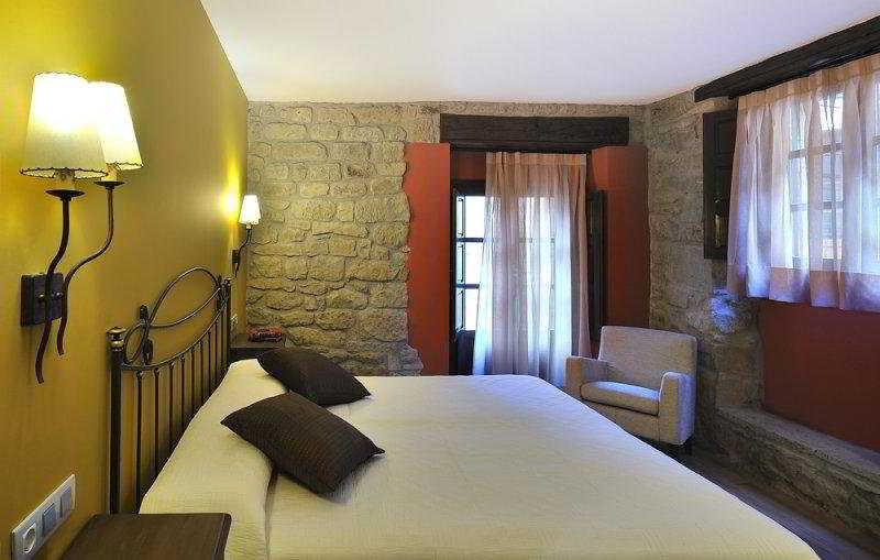 El Peiron Hotel Sos del Rey Católico Екстериор снимка