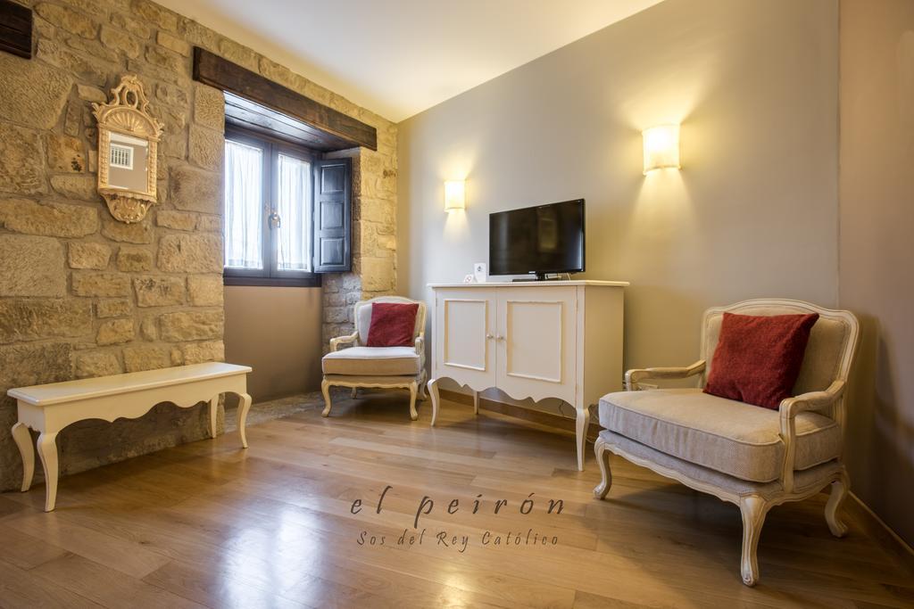El Peiron Hotel Sos del Rey Católico Екстериор снимка