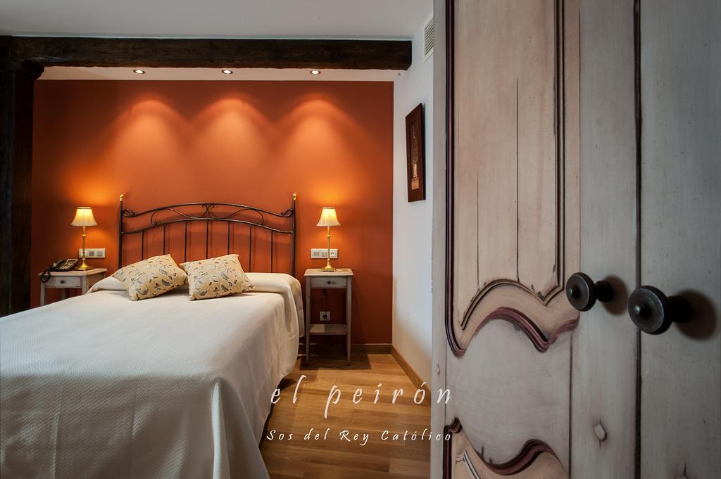 El Peiron Hotel Sos del Rey Católico Екстериор снимка