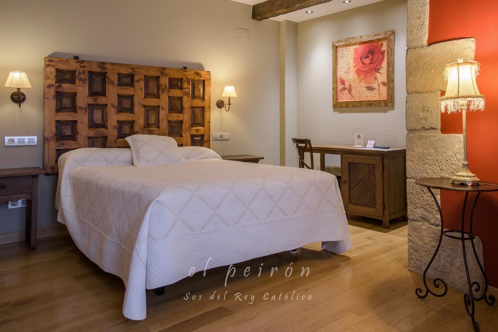 El Peiron Hotel Sos del Rey Católico Екстериор снимка