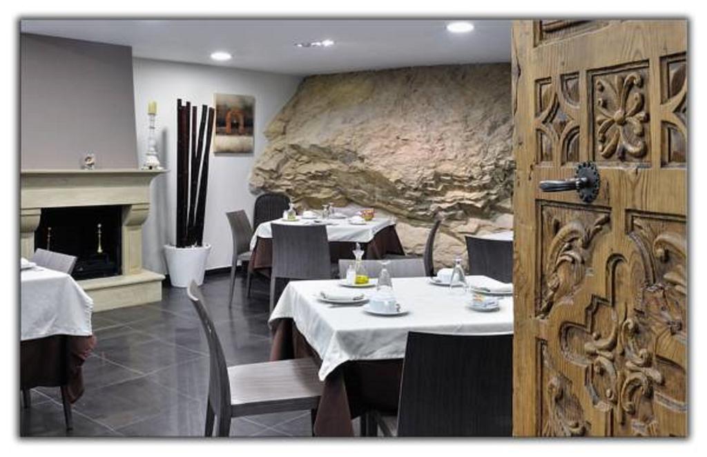 El Peiron Hotel Sos del Rey Católico Екстериор снимка